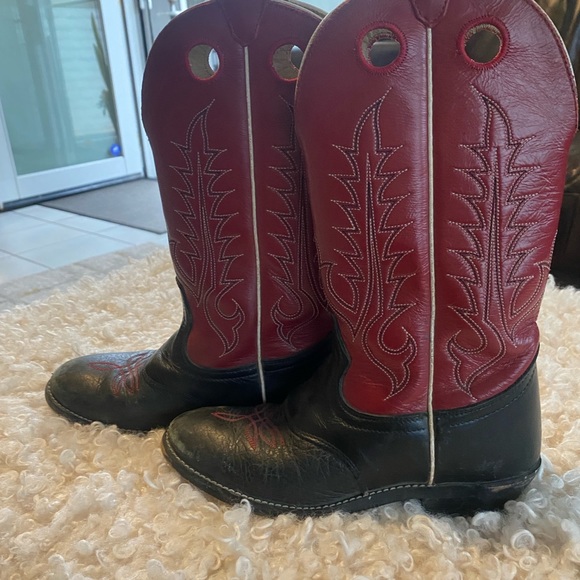Tony Lama little buckaroo, leather cowboy boots size one